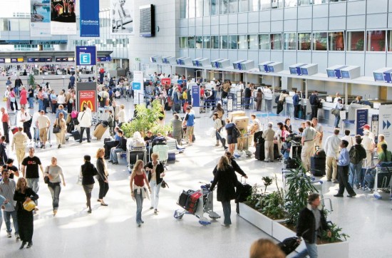 Frankfurter Flughafen Halle