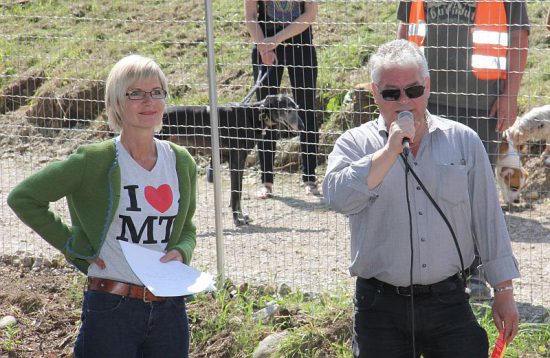 Hundezone Bürgermeister Hannes Dolleschal Landtagsabgeordnete Gabriele Kolar