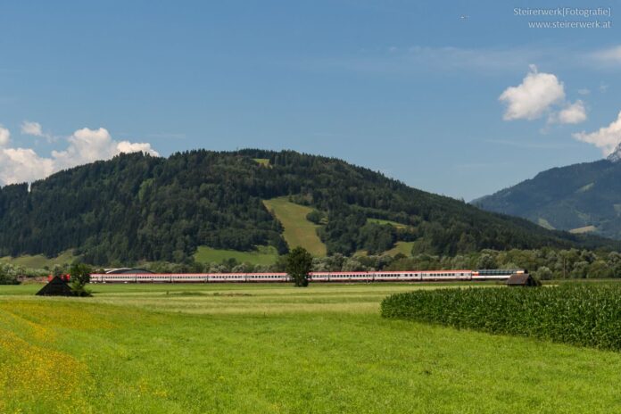 Zugfahrt mit Hund